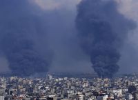 Ισραήλ: Ανταλλαγή πυρών και με τη Χεζμπολάχ – Ανελέητοι βομβαρδισμοί στη Γάζα [vid]