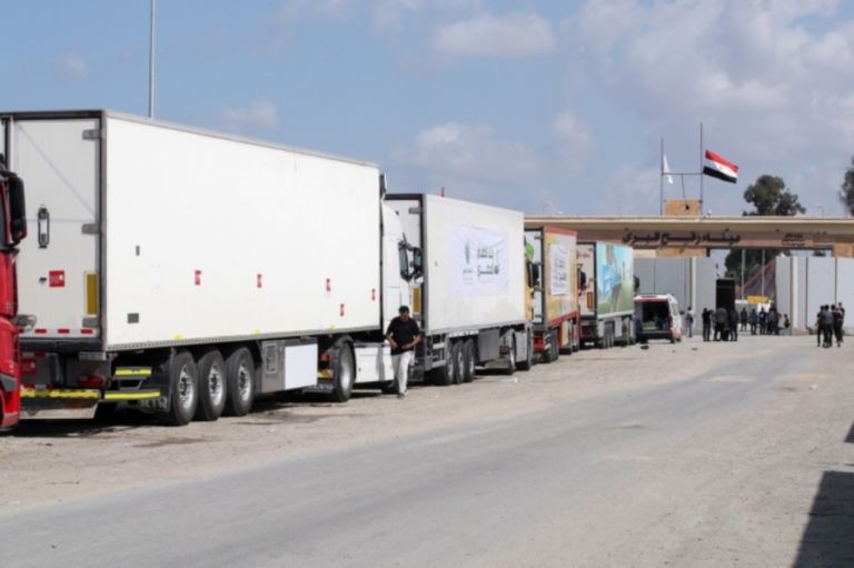 Η Αίγυπτος άνοιξε ξανά τον ανθρωπιστικό διάδρομο στη Ράφα [vid]