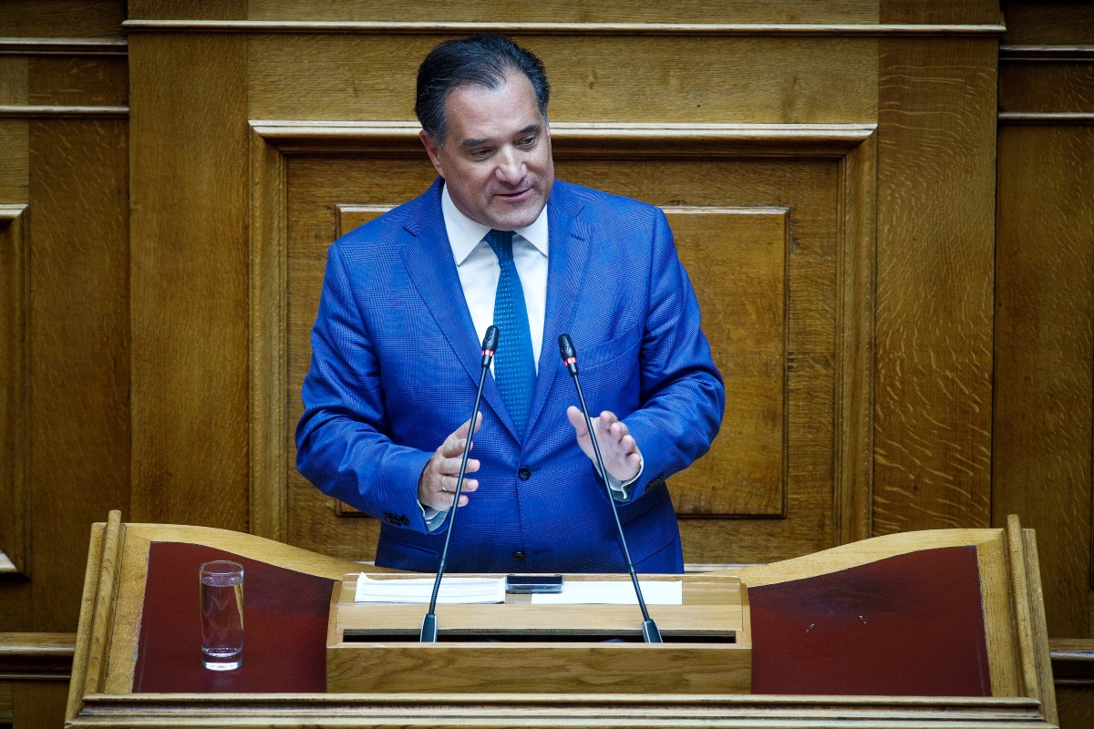 Άδωνις: Κανένας δεν θα βγάλει λεφτά από τα εμβόλια κατά του covid