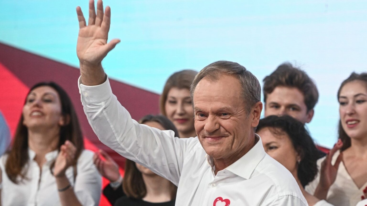 Οι Πολωνοί καλωσορίζουν την έλευση του Ντόναλντ Τουσκ στην εξουσία