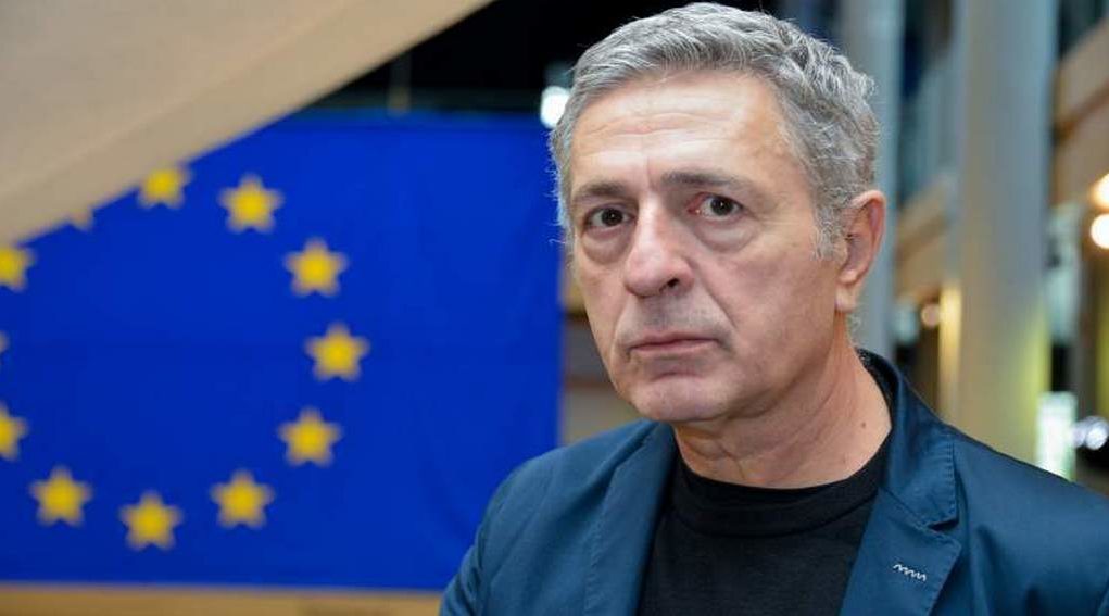 Κούλογλου για ομιλία Κασσελάκη: «Καταστροφικές οι αποφάσεις με φθηνές φοιτητικές ατάκες»
