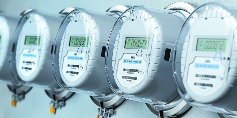 Τι αλλάζει στα τιμολόγια της ΔΕΗ: Πάνω από 500.000 έξυπνοι μετρητές το 2023