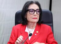 Νανά Μούσχουρη & Νατάσα Θεοδωρίδου: Η μοναδική τους συνύπαρξη στην Ακτή Πειραιώς