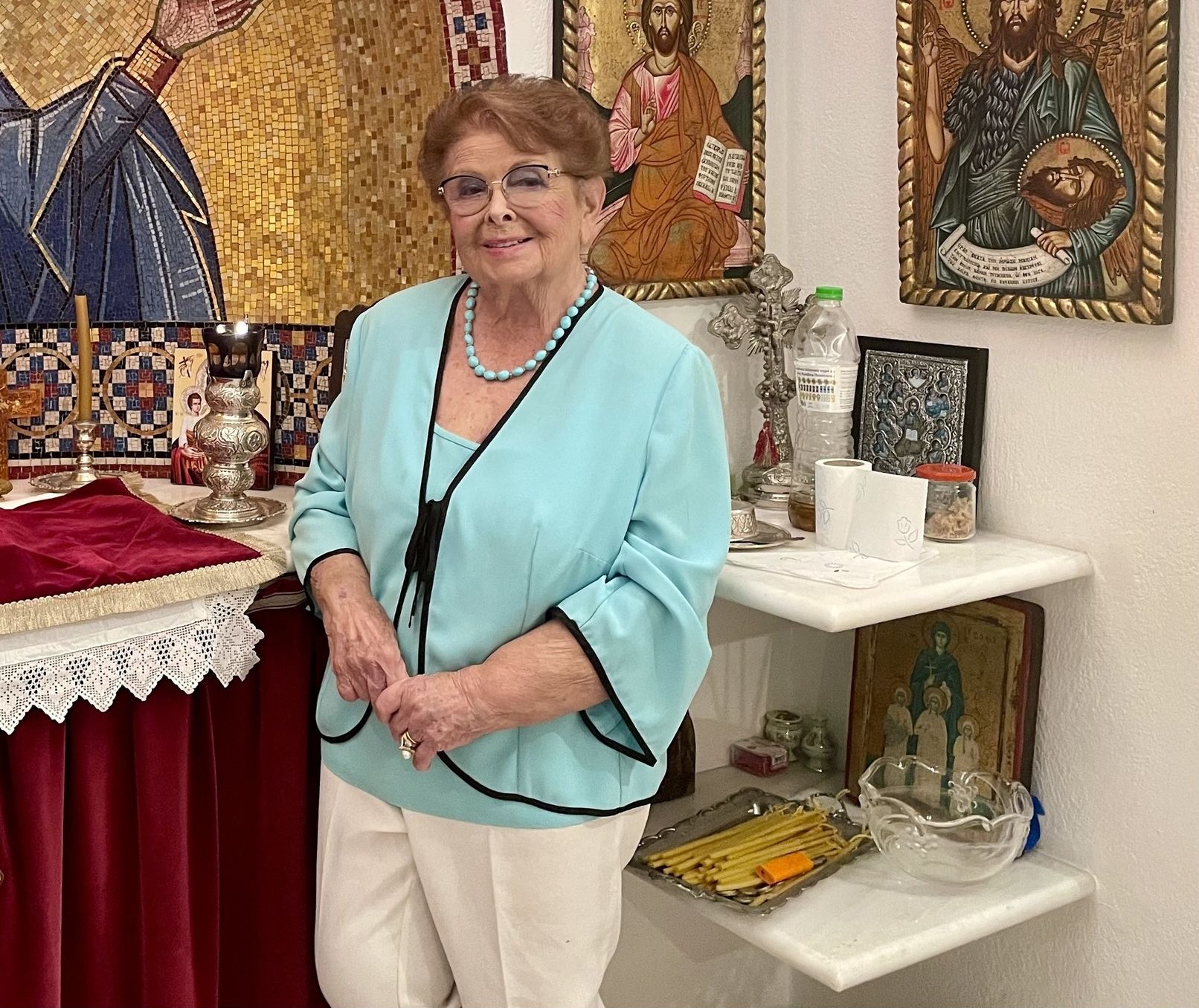 Βέφα Αλεξιάδου: «Ο πατέρας μου έπινε και έδερνε τη μητέρα μου και αργότερα σκοτώθηκε»