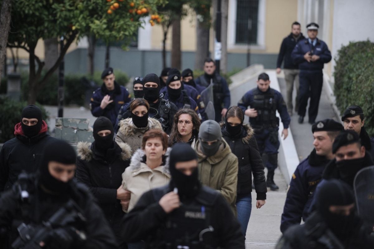 Αποφυλακίστηκε η Πόλα Ρούπα: Δεκτό το αίτημά της για υφ’ όρον απόλυση ως μητέρα ανηλίκου