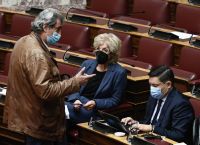 Σία Αναγνωστοπούλου: Νέα αναταραχή στο ΣΥΡΙΖΑ με την “επίθεση” Πολάκη Σία Αναγνωστοπούλου: Νέα αναταραχή στο ΣΥΡΙΖΑ με την “επίθεση” Πολάκη