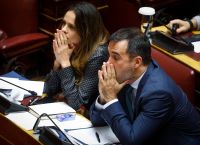 ΣΥΡΙΖΑ: Πυρετώδεις διαβουλεύσεις των 11 για το όνομα του νέου κόμματος