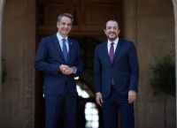 Δείπνο προς τιμήν του Χριστοδουλίδη παραθέτει απόψε ο Μητσοτάκης στο Μαξίμου