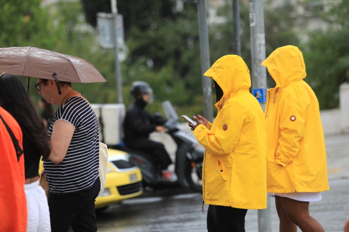 Κακοκαιρία: Νέο έκτακτο δελτίο της ΕΜΥ – Οι περιοχές που βρίσκονται στο “κόκκινο” [vid]