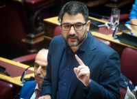 Ηλιόπουλος: «Βούρκος είναι να απαντάς στην πολιτική κριτική με προσωπικές επιθέσεις»