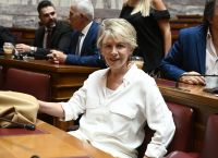 Επίθεση Ακρίτα σε Ηλιόπουλο για τον “βούρκο”: Νάσο, καλό δρόμο κι απ’ το πεζοδρόμιο
