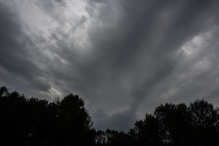 Καιρός: Συνεδρίασε υπό τον Κικίλια η Πολιτική Προστασία για το νέο κύμα κακοκαιρίας[vid]