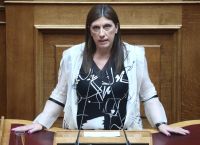 Κωνσταντοπούλου: Χουρδάκης και Παπαϊωάννου έχουν μία ημέρα διορία να παραδώσουν τις έδρες τους