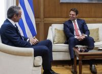 Το πλούσιο πολιτικό “μενού” της πρώτης συνάντησης Μητσοτάκη – Κασσελάκη