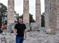 Περιοδεία Κασσελάκη στη Νεμέα και Κόρινθο: Να αναδείξουμε τον τόπο πολιτισμού