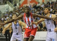 ΠΑΟΚ – Ολυμπιακός: Οι «ερυθρόλευκοι» λύγισαν 77-63 τον «Δικέφαλο του Βορρά» [vid]