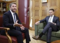 Συνάντηση Κασσελάκη – Ανδρουλάκη: Συγχαρητήρια για την εκλογή σου, Στέφανε [vid]