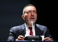 BoG chief Stournaras calls for a re-examination of tax exemptions