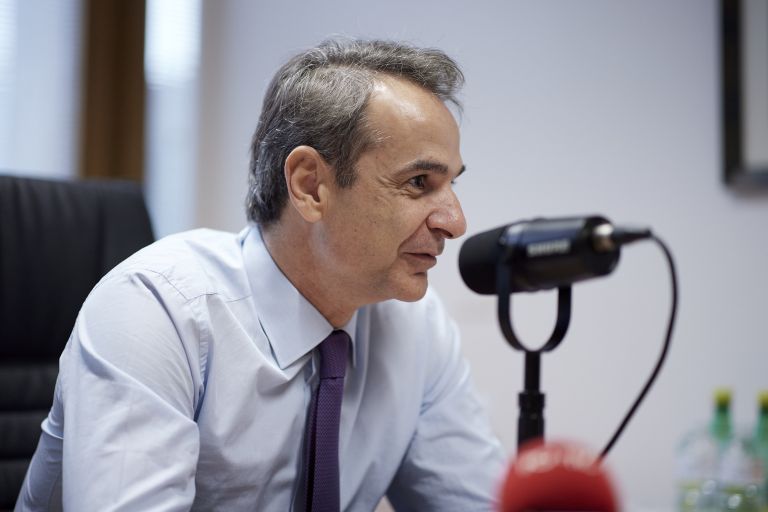 PM Mitsotakis meets with PM of Palestinian Authority Mohammad Ibrahim Shtayyeh in Paris