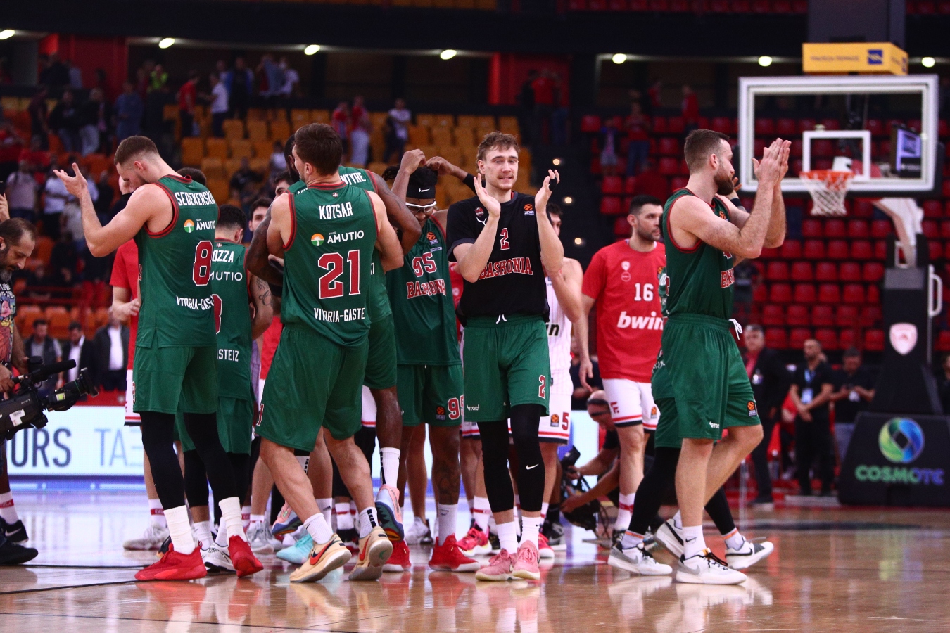 EuroLeague βαθμολογία: Πως διαμορφώθηκε μετά την ήττα του Ολυμπιακού [vid]