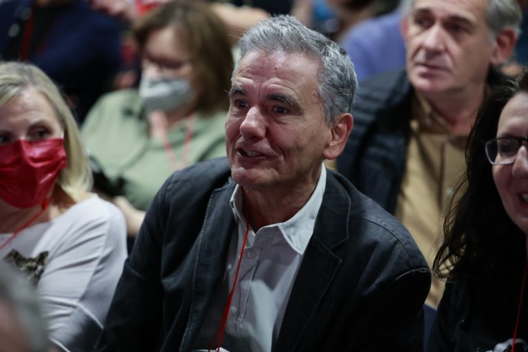 Τσακαλώτος: Αποχωρώ από την Κεντρική Επιτροπή, για όλα τα υπόλοιπα θα μιλήσουμε εν ευθέτω χρόνω