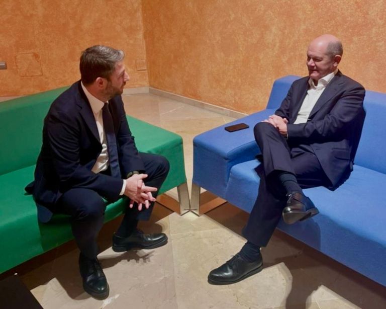 Androulakis meets with several officials on 1st day of PES Congress in Malaga