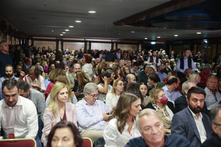 Ραγδαίες εξελίξεις στον ΣΥΡΙΖΑ: Ούτε η ομάδα Τεμπονέρα, ούτε η ”Ομπρέλα” θα συμμετέχουν στη συνεδρίαση