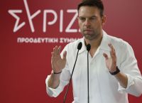 Κασσελάκης σε Τσακαλώτο-Πέρκα: Δώστε πίσω την έδρα σας [vid]