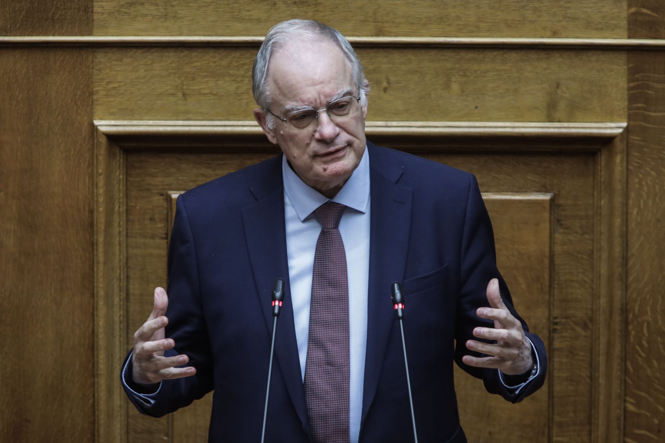Τασούλας: Το Πολυτεχνείο χάραξε μία εποποιία διεκδίκησης Δημοκρατίας, εμείς οφείλουμε να γράψουμε τη δική μας
