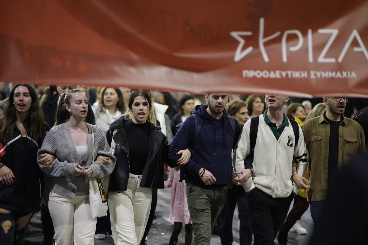 Πολυτεχνείο: Σε διαφορετικά μπλοκ συμμετείχε στην πορεία ο ΣΥΡΙΖΑ [vid]