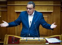 Φάμελλος: Καλύτερα να κάνετε κρύα αστεία για το Βlack Friday παρά καταστροφικές πολιτικές Φάμελλος: Καλύτερα να κάνετε κρύα αστεία για το Βlack Friday παρά καταστροφικές πολιτικές
