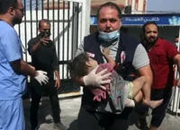 Στο στόχαστρο τα νοσοκομεία της Γάζας –  Τα νεογνά από το Αλ Σίφα θα μεταφερθούν με ασφάλεια