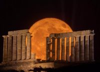 Αντίστροφη μέτρηση για την πορτοκαλί Πανσέληνο του Νοέμβρη
