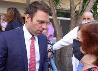 “Μη με παρεξηγήσεις, είσαι Αριστερός;”: Επική ατάκα πολίτη στον Στέφανο Κασσελάκη”