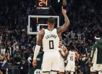 NBA: O Giannis αποβλήθηκε αλλά ο Λίλαρντ πήρε το παιχνίδι μόνος [vid]