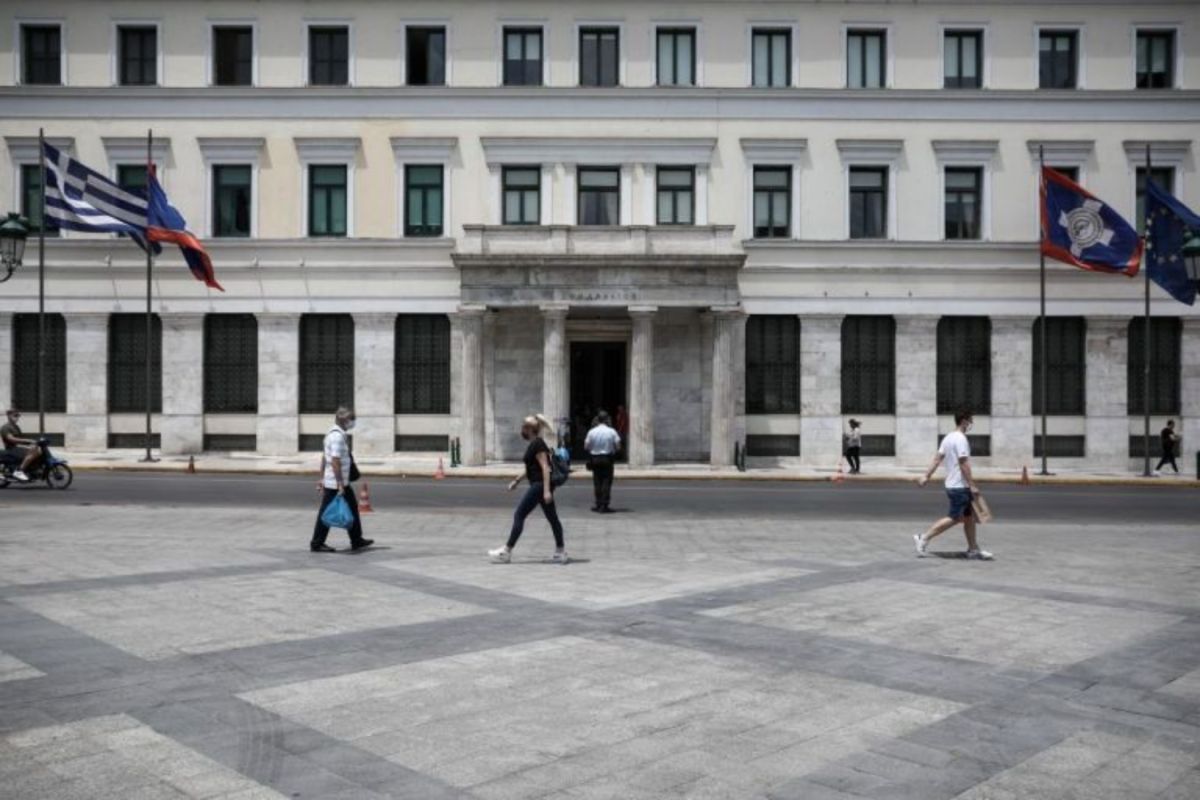 Δήμος Αθηναίων: Νέα, οριζόντια μείωση κατά 5% των δημοτικών τελών