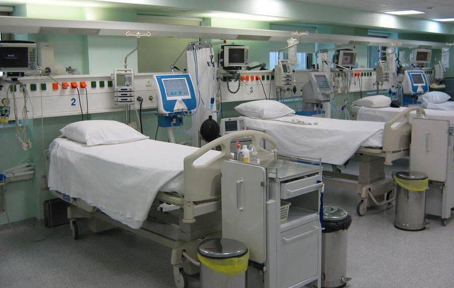 Σε κώμα στην εντατική 16χρονη – Χαροπαλεύει από χρήση ναρκωτικών
