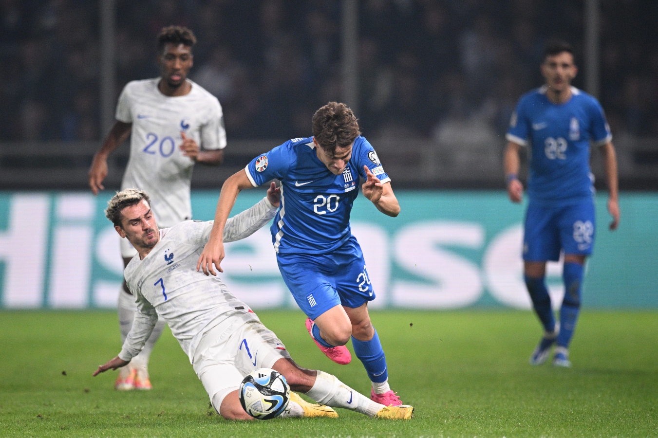 Greece draw against No.2 in the world France – Final Score: 2 -2 Secures place in Playoffs