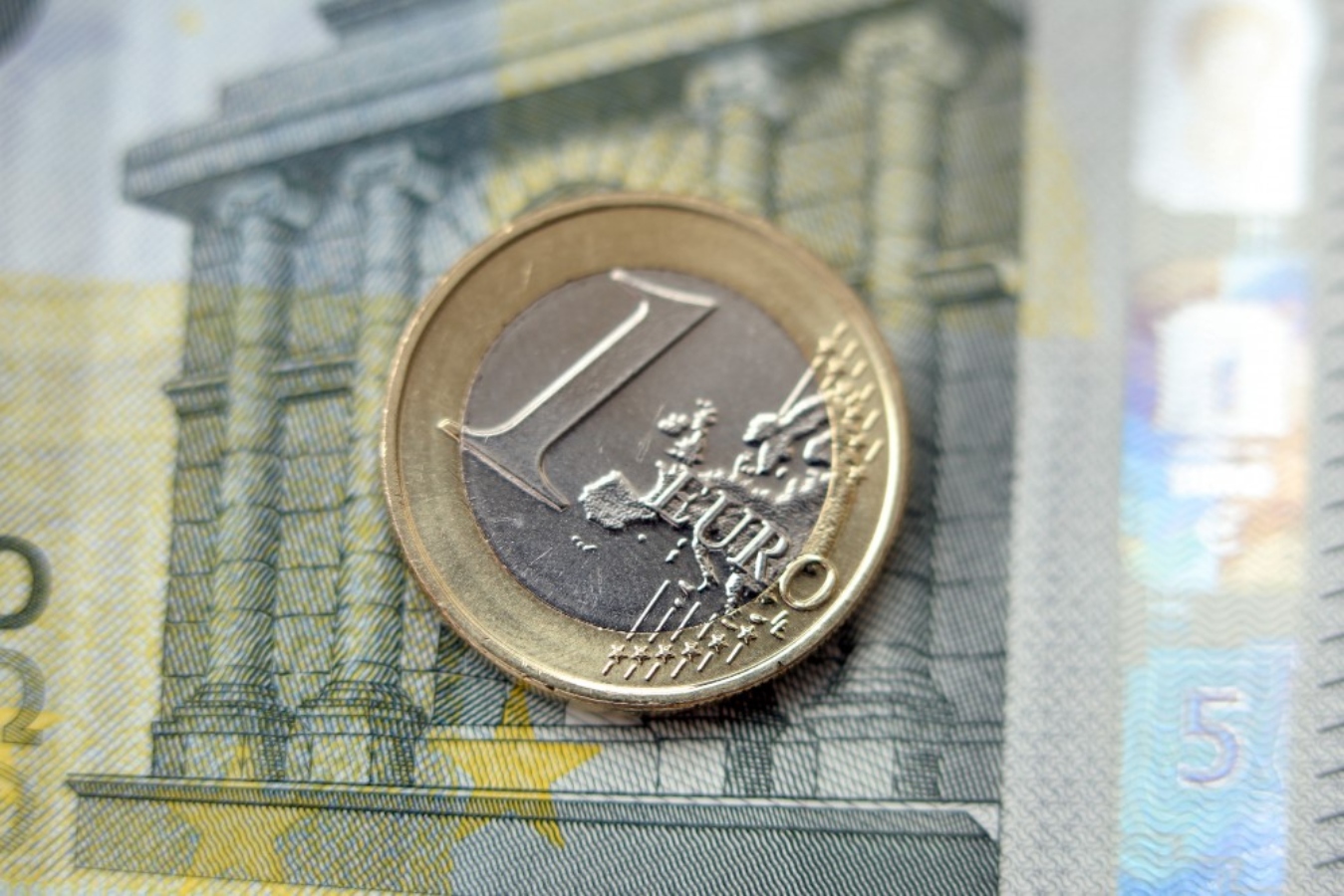 Ξεπέρασε τα 6 δισ. ευρώ το πρωτογενές πλεόνασμα το 10μηνο Ιανουαρίου – Οκτωβρίου
