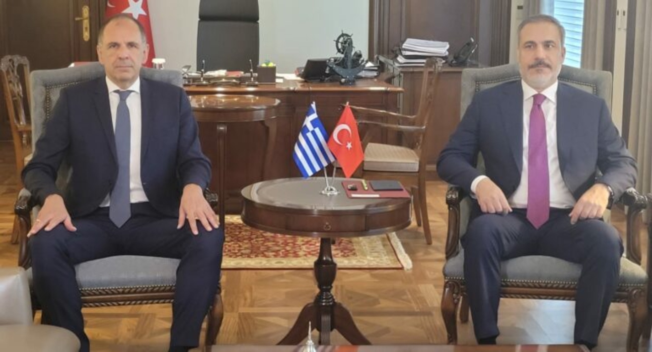 Τηλεφωνική επικοινωνία Γεραπετρίτη – Φιντάν για τις τελευταίες εξελίξεις στη Γάζα [vid]