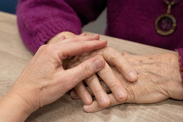 Αμερικανοί ειδικοί αποκαλύπτουν οκτώ συνήθειες που είναι ικανές να επιβραδύνουν τη γήρανση