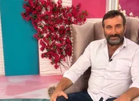 Ηλίας Βαλάσης: «Η δουλειά της γυναίκας μου είναι να μεγαλώνει τα τρία παιδιά μας»