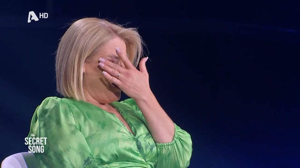 «Hotel California» από την Πέγκυ Ζήνα για τη Μαριάννα Τουμασάτου [VID]