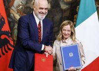Μεταναστευτικό: Συμφωνία για ιταλικές δομές επί αλβανικού εδάφους