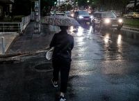 Έκτακτο δελτίο επιδείνωσης καιρού: Έρχονται ισχυρές καταιγίδες και θυελλώδεις άνεμοι [vid]
