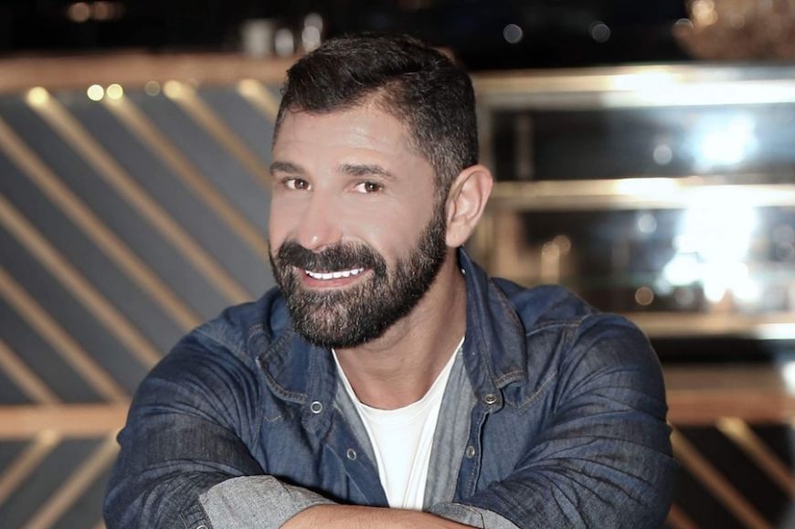 “Λύγισε” ο Δημήτρης Καμπόλης για τον θάνατο των γονιών του – «Είμαι 99% σίγουρος ότι ήταν από λάθος γιατρού!