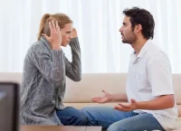 “Κάθε χρόνο Χριστούγεννα με τα πεθερικά μου. Φέτος όμως θα πατήσω πόδι κι ας μαλώσουμε. Εγώ δεν έχω γονείς;”