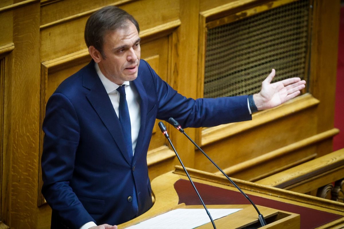 Μάντζος: Το δημόσιο πανεπιστήμιο δεν το γκρεμίζεις ούτε το αφήνεις βορά στον ανταγωνισμό