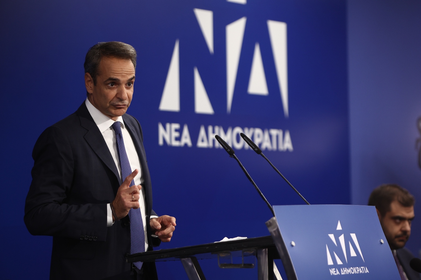 Η ΝΔ ανοίγει το βηματισμό της ενόψει ευρωεκλογών