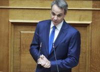 Μητσοτάκης σε Ανδρουλάκη: Κρύβεστε πίσω από τους μεγάλους φοροφυγάδες [vid]